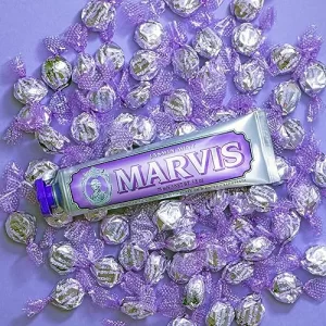 معجون أسنان مارفيس بالياسمين والنعناع داخل الزهور 25مل Marvis Jasmin Mint Toothpaste