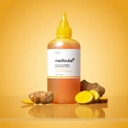 ميديكوب تونر بحمض الكوجيك والكركم لتفيتح وتنقية البشرة 250مل Medicube Kojic Acid & Turmeric Skin Renewal Toner