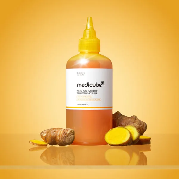 ميديكوب تونر بحمض الكوجيك والكركم لتفيتح وتنقية البشرة 250مل Medicube Kojic Acid & Turmeric Skin Renewal Toner