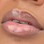 Essence Extreme Shine Volume Lipgloss 11 Power Of Nude ملمع شفاه ايسنس إكستريم شاين فوليوم 11 باور أوف نود 5مل