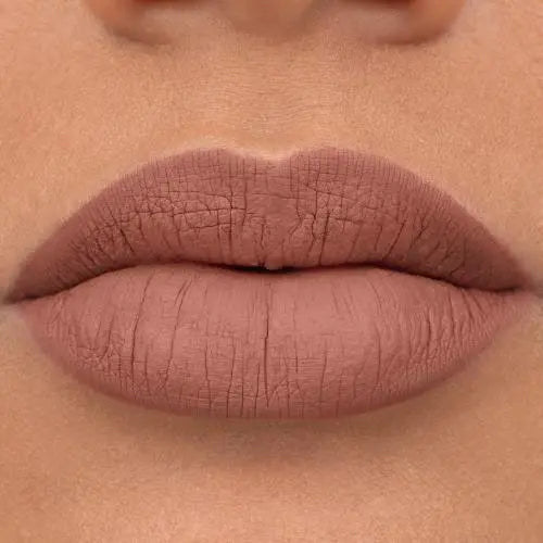 قلم تحديد شفاه ايسنس 01 سينامون سبايس essence 8h Matte Comfort Lipliner 01 Cinnamon Spice