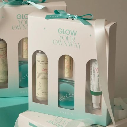 مجموعة أكسيس واي لتفتيح ونضارة البشرة AXIS-Y Glow Your Own Way Set